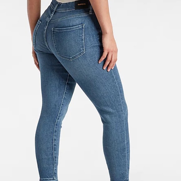 Express high rise mom jean size 12 - Picture 3 of 6